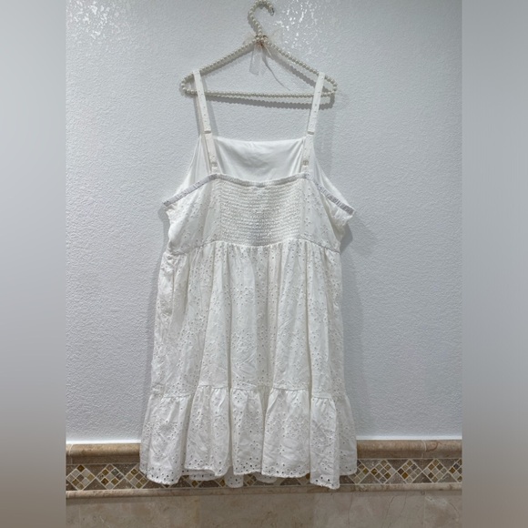 Torrid High-Neck Eyelet Mini Dress white size 2 -2X (18-20) NWT - Picture 5 of 8